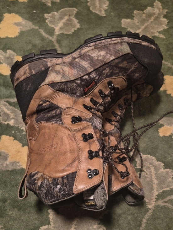 Cabela\'s Men\'s Realtree Camo Hunting Boots with Brown Accents main image 13